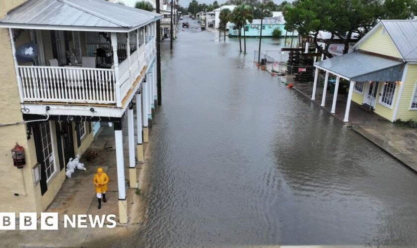 Four dead as Hurricane Debby hits Florida coast