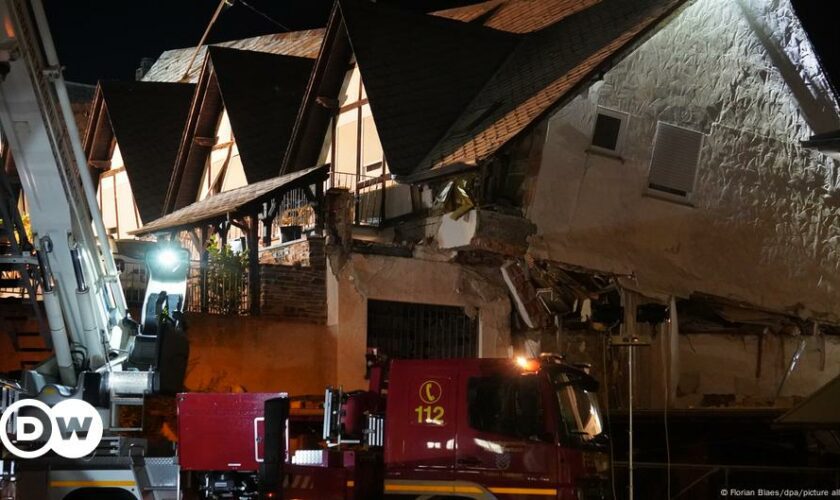 Germany: 1 dead, 8 trapped after hotel building collapse