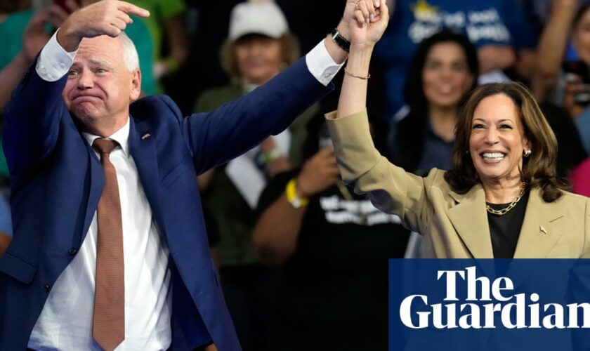 Harris and Walz whip up crowd at packed Phoenix rally – but ‘we are the underdog’