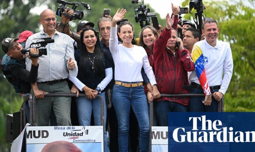 Huge crowds return to Venezuela’s streets to protest against Maduro