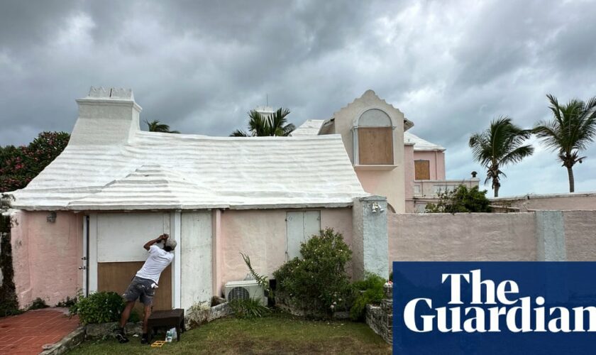 Hurricane Ernesto bears down on Bermuda amid deadly flood warnings