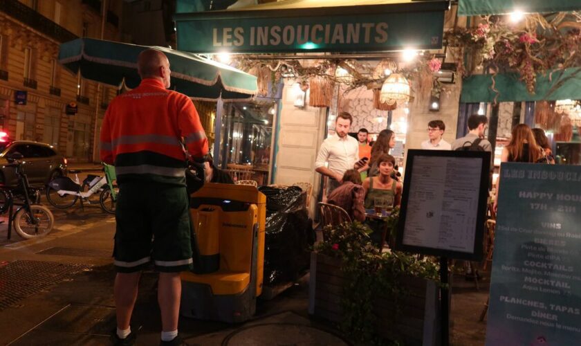 JO 2024 : dans un Paris de nuit, le travail « plus agréable » des chauffeurs livreurs