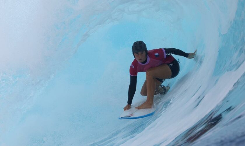 JO - Johanne Defay en bronze à Teahupo'o, première médaille du surf français