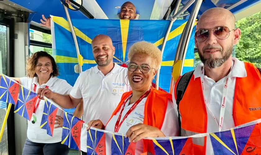 JO Paris 2024 : des conducteurs de bus de la Réunion prêtent main-forte à leurs collègues en Île-de-France