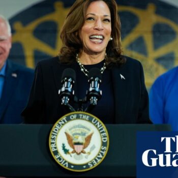 Kamala Harris and Tim Walz boost union credentials in event at UAW local