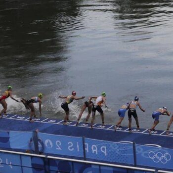 La ministra francesa de Deportes zanja la polémica sobre la triatleta belga «contaminada» en el Sena