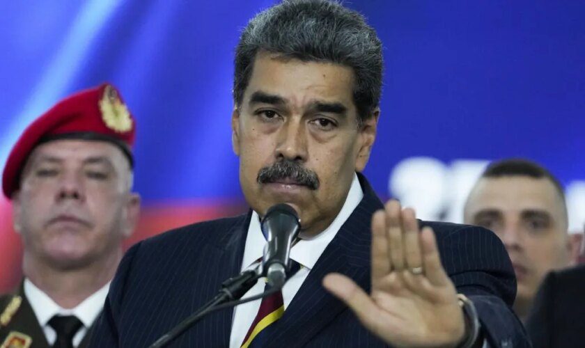 La necesaria orden de detención internacional contra Nicolás Maduro