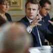 «Le président ne devrait pas pouvoir rester s'il avait un vrai désaveu» : Emmanuel Macron rattrapé par ses propos de 2019