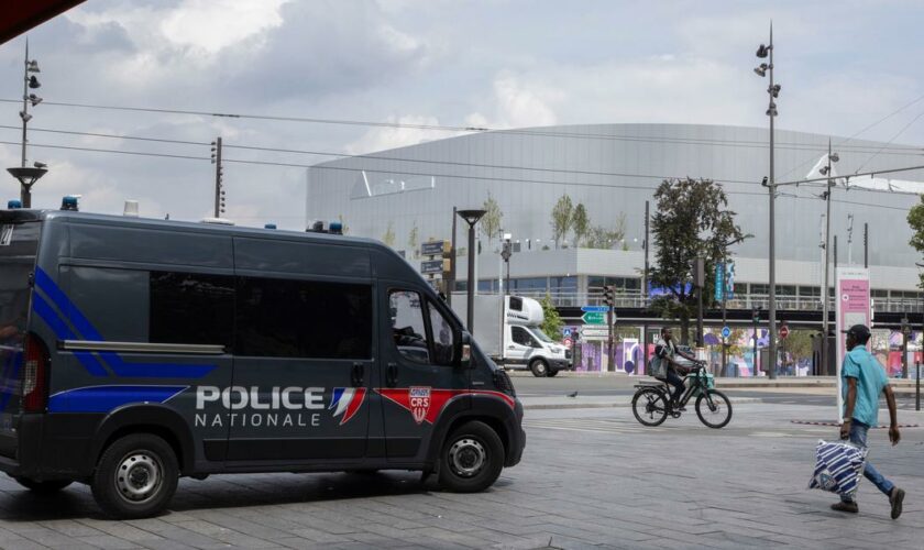 «Les toxicos et les migrants vont revenir» : à Paris, autour de la Porte de la Chapelle, la crainte d'un retour brutal à la réalité après les JO