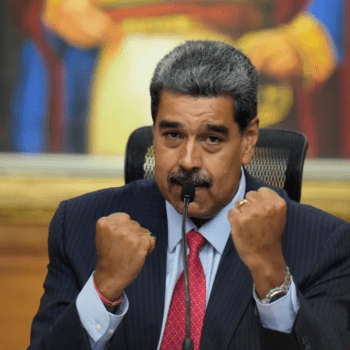 Maduro: "El cobarde y criminal de Edmundo y la fascista de extrema derecha de Machado deben estar tras las rejas"