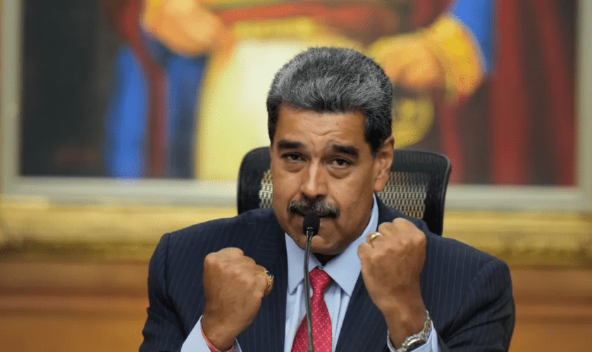 Maduro: "El cobarde y criminal de Edmundo y la fascista de extrema derecha de Machado deben estar tras las rejas"