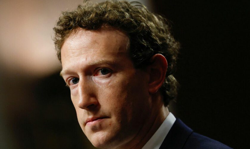 Mark Zuckerberg dénonce des « pressions répétées » de la Maison Blanche pendant la pandémie de Covid-19