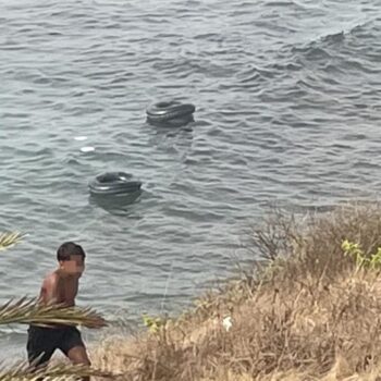 Más de una decena de menores llegan a Ceuta desde Marruecos con flotadores