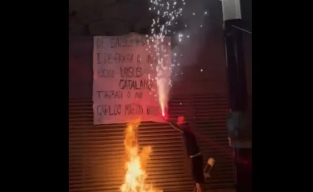 Mazón, tras la quema de su imagen en  las fiestas de Gràcia en Barcelona : "Podéis quemar mi cara un millón de veces.  A la Comunitat Valenciana se la respeta"