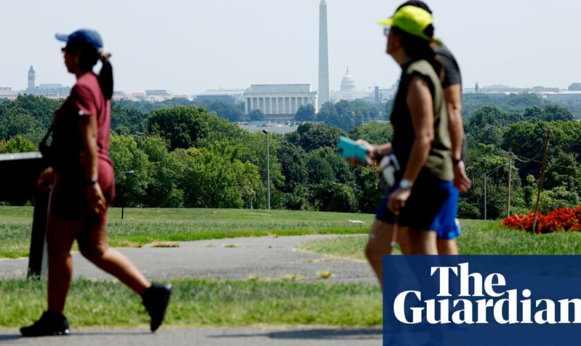 Millions swelter as central and eastern US placed under excessive heat watch