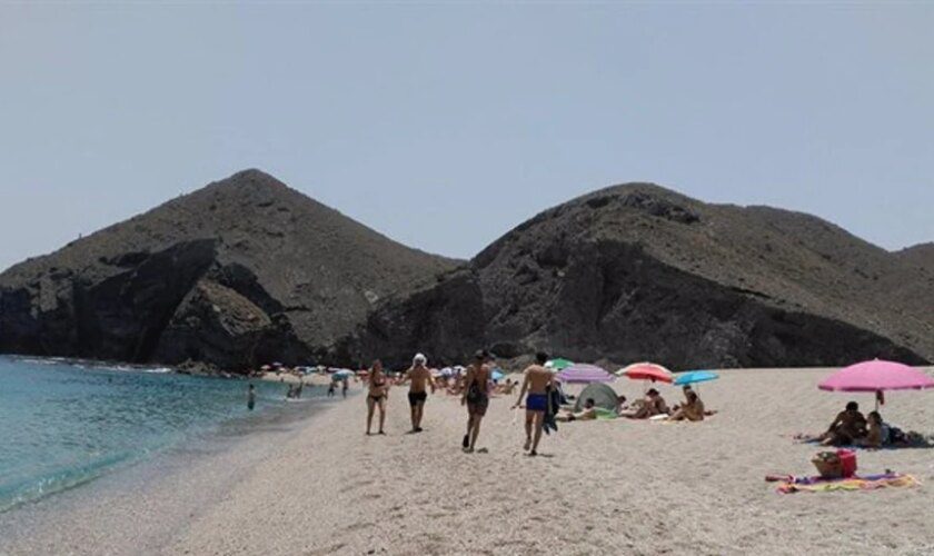 Muere ahogado un bañista en la playa de Los Muertos de Carboneras