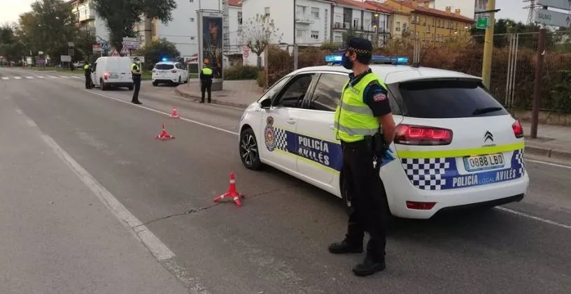 Muere una mujer atropellada por un camión de la basura en Gijón