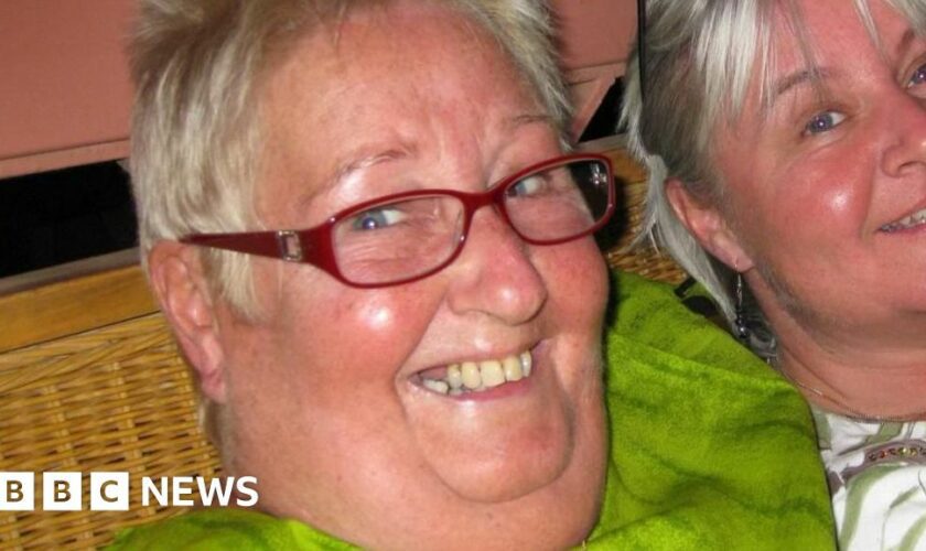 Mum died during 13-hour wait for an ambulance