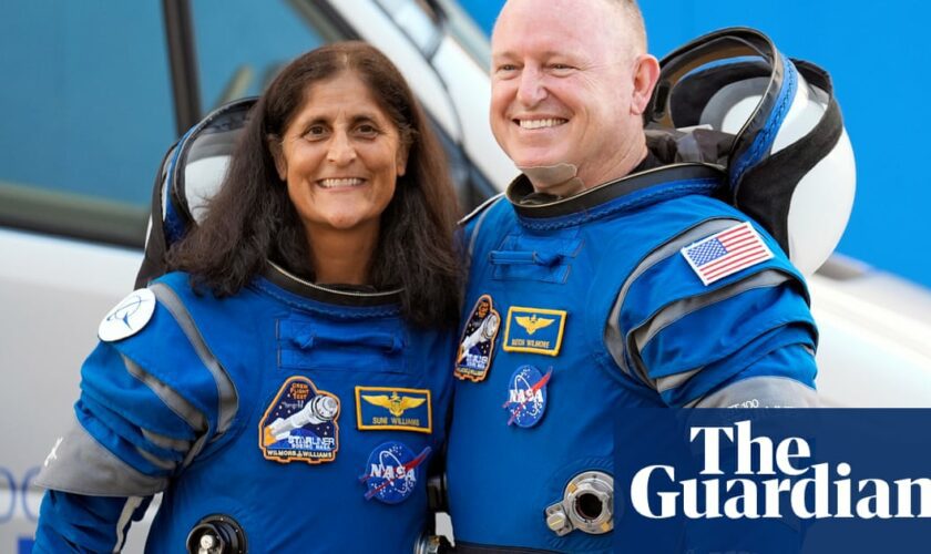 Nasa says astronauts stuck in orbit to return with SpaceX crew in February, not on Boeing Starliner