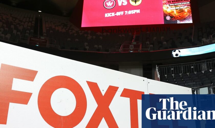 News Corp considers selling off Australian pay TV operator Foxtel