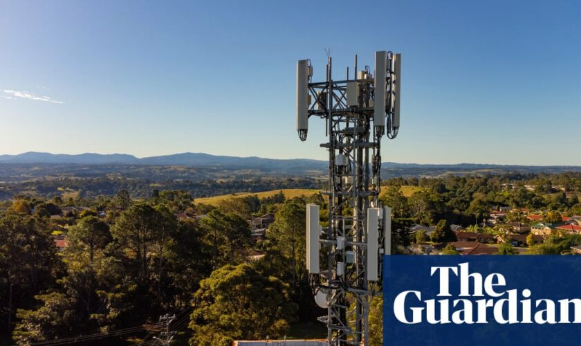 Optus and Telstra delay 3G network shutdown until October