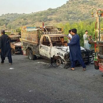 Pakistan: Balochistan militant attacks leave dozens dead