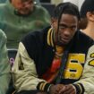 Paris : garde à vue prolongée pour la mégastar du rap américain Travis Scott