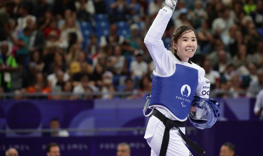 « Pour les filles et femmes en Afghanistan » : Zakia Khudadadi, une médaille de bronze et un puissant symbole