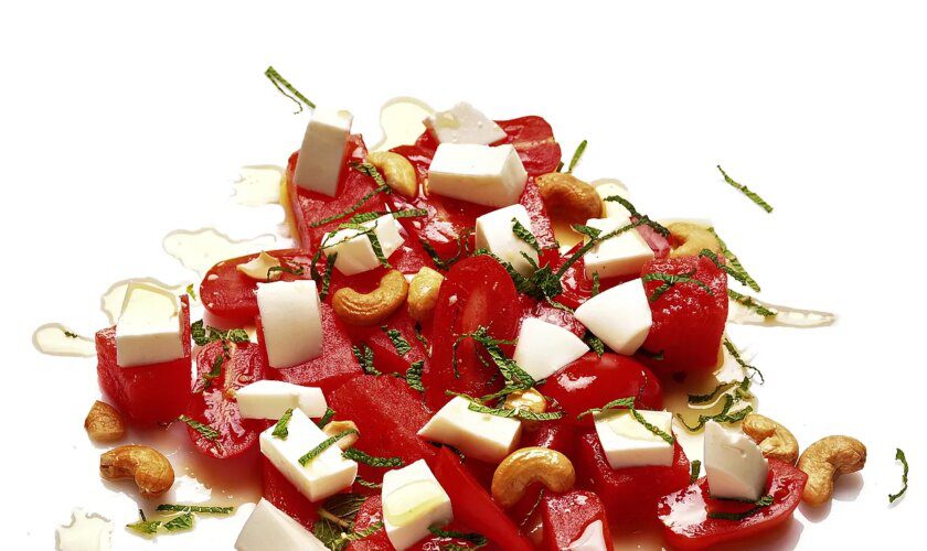 Recetas contra el calor: ensalada de sandía y tomate