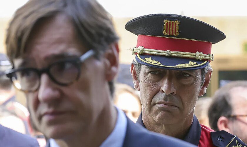 Salvador Illa confirma la entrega de los Mossos al mayor Trapero: el jefe apartado por el 1-O toma el poder tras el 'shock' de la fuga de Carles Puigdemont