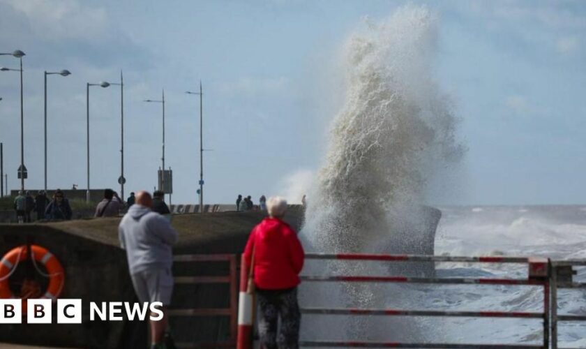 Storm Lilian dampens bank holiday weekend