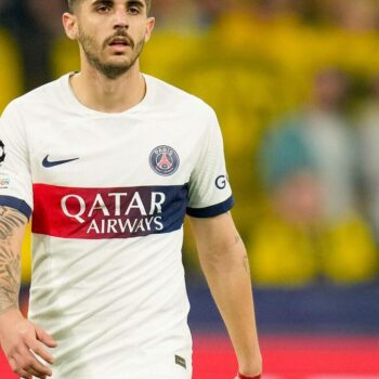 Sturm Graz-PSG : Lucas Beraldo, touché à la cheville gauche