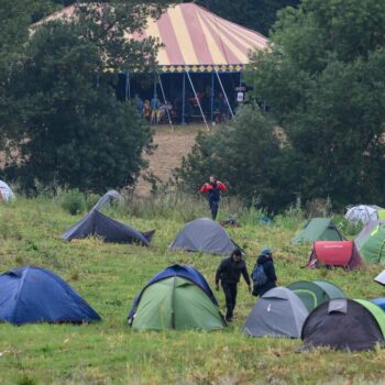 Tarn : une plainte déposée après un incendie déclenché sur une ZAD d’opposants à l’A69, une enquête ouverte