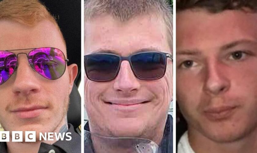 Three men who died in car crash near Falkirk named