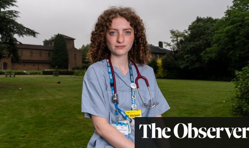 Trainee doctors in UK facing higher risk of burnout than during pandemic