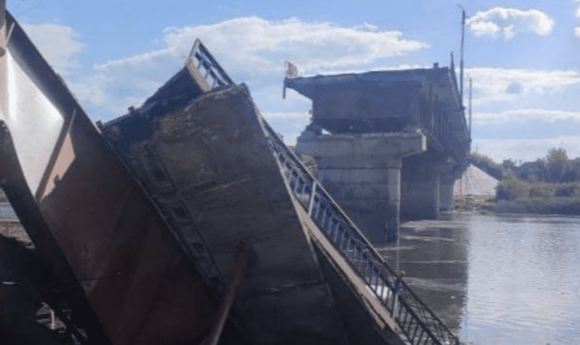 Ukraine incursion destroys key Russian bridge