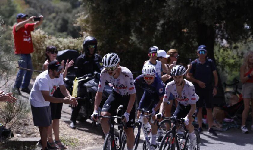 Yates y Carapaz desatan una tormenta en la altitud de Sierra Nevada