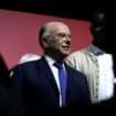 Bernard Cazeneuve, cité pour Matignon, reçu par Emmanuel Macron lundi matin à l’Élysée