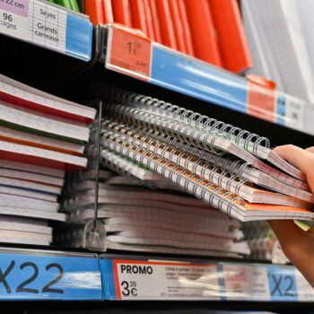 Le versement tardif de l’allocation de rentrée scolaire a retardé l’achat des fournitures