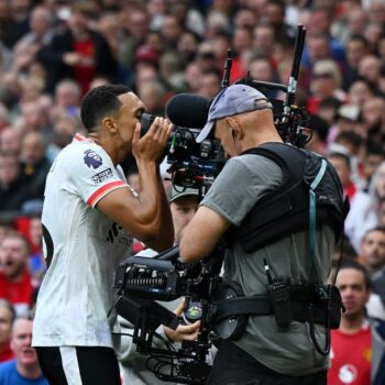 Manchester United v Liverpool LIVE: Latest score from Premier League as Trent Alexander-Arnold goal ruled out by VAR