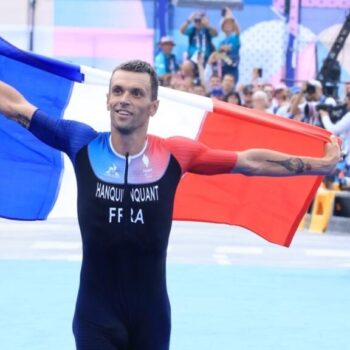 Triathlon : l'invincible Alexis Hanquinquant conserve son titre paralympique à domicile