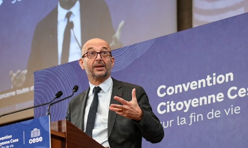 Thierry Beaudet, président du Conseil économique, social et environnemental, lors de l'ouverture de la convention citoyenne sur la fin de vie, à Paris, le 9 décembre 2022