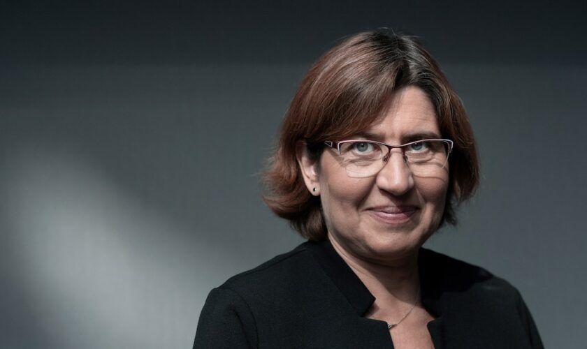 French paleoclimatologist, research director at the CEA and co-president of the IPCC since 2015, Valerie Masson-Delmotte poses for a photo session on the occasion of an event dubbed "Demain le sport" (Sports tomorrow), in Paris on September 22, 2022. (Photo by FRANCK FIFE / AFP)