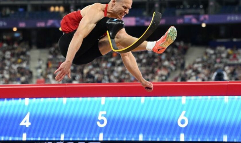 Markus Rehm holt wieder Gold im Weitsprung. Foto: Julian Stratenschulte/dpa