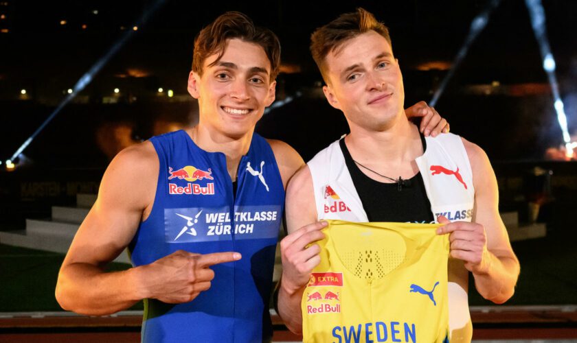 JO de Paris : Armand Duplantis bat Karsten Warholm sur 100m et remporte leur défi