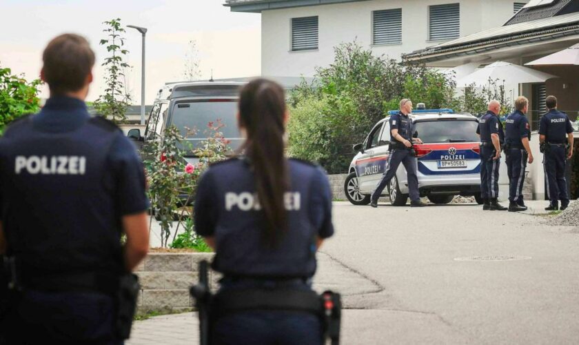 Ermittler durchsuchen Wohnort des 18-Jährigen – das ist über den Schützen bekannt