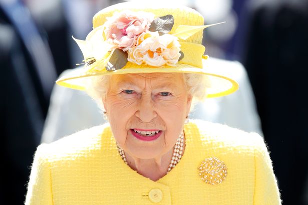 Queen Elizabeth had unusual hour-long routine involving brown bag full of carrots