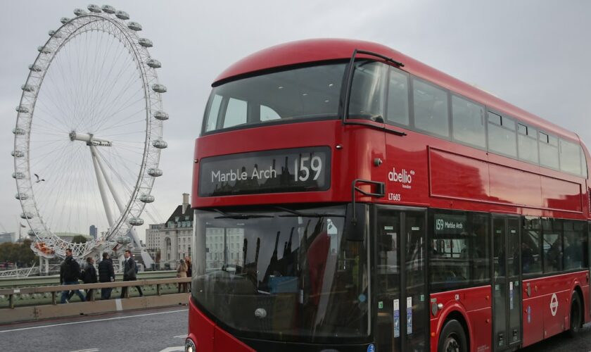 Un bus à deux étages photographié à Londres en 2017.