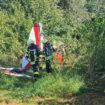 In diesem Wrack eines Kleinflugzeugs ist am Morgen in Gütersloh der 67 Jahre alte Pilot ums Leben gekommen. Foto: Andreas Eickho