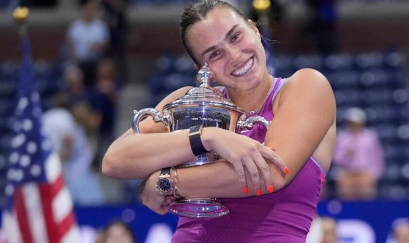 Aryna Sabalenka feiert ihren ersten Sieg bei den US Open. Foto: Frank Franklin II/AP/dpa